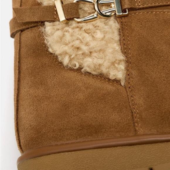 ZARA FAUX SHEARLING FLAT LEATHER ANKLE BOOTS - Picture 6 of 7